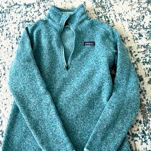 Patagonia women’s pull over